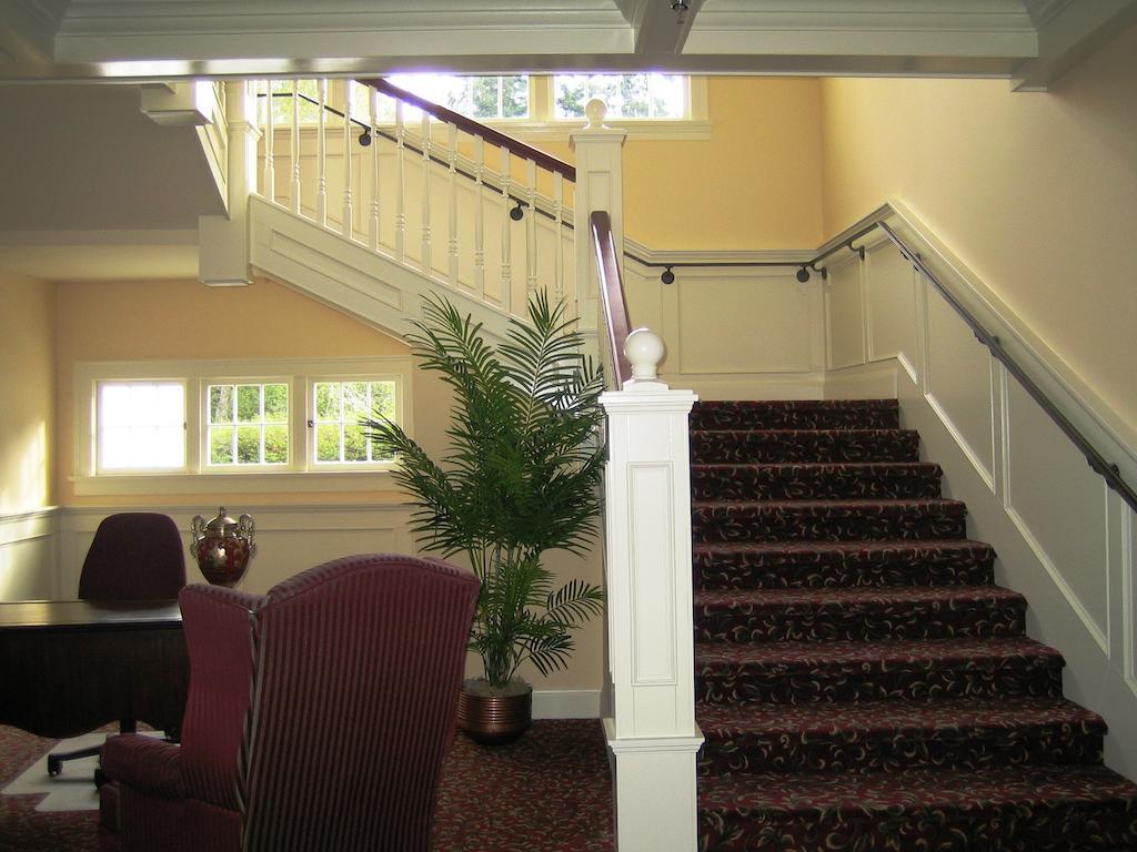 Crown Mansion Boutique Hotel & Villas Кваликум-Бич Экстерьер фото