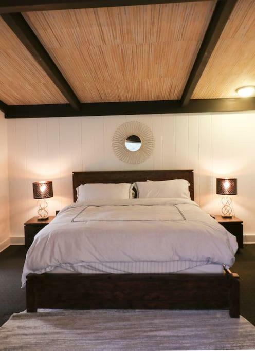 Crown Mansion Boutique Hotel & Villas Кваликум-Бич Экстерьер фото